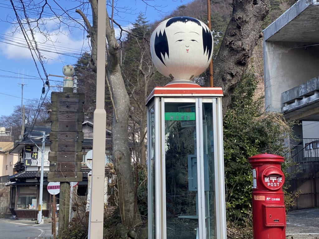 鳴子、こけし、電話ボックス、大崎市